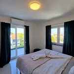 Studio Apartment In Porec 47128