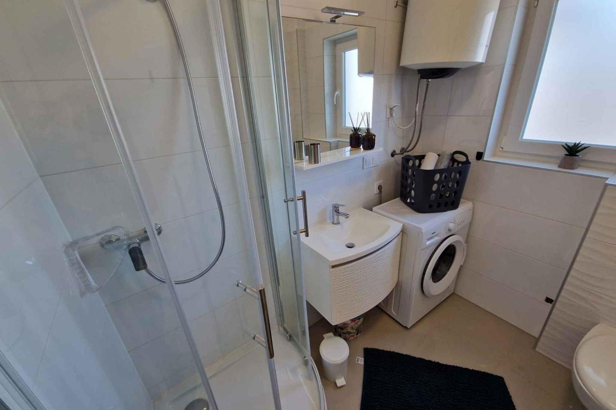 In 47128 Apartment *